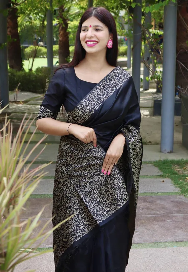 BLACK_KANJIVARAM_SILK__SAREE